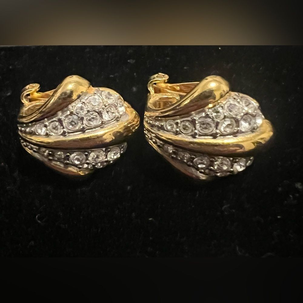 Joan Rivers Gold Tone Rhinestone  Pave Shell Clip Earrings